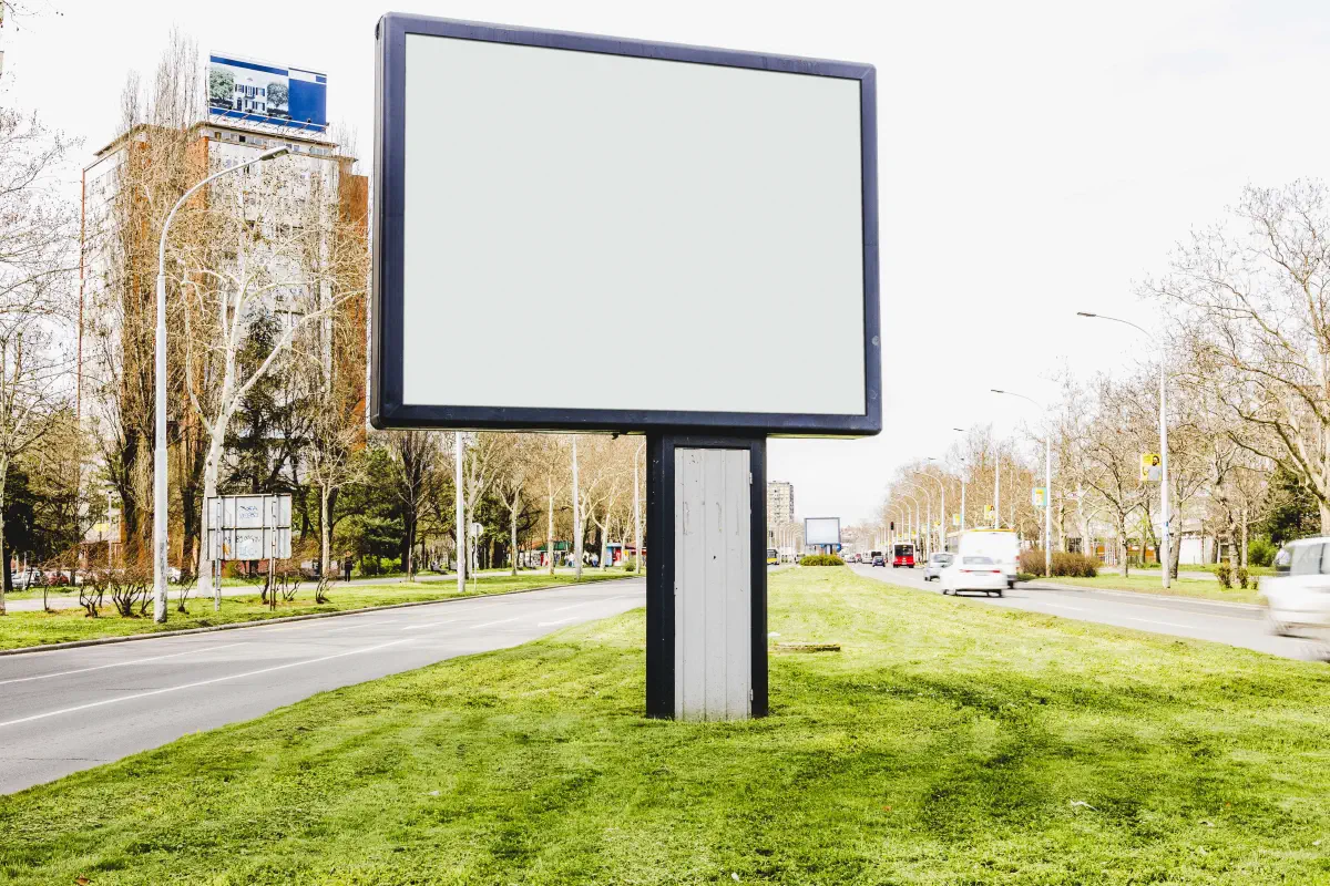 Dış Mekan Reklam Panoları